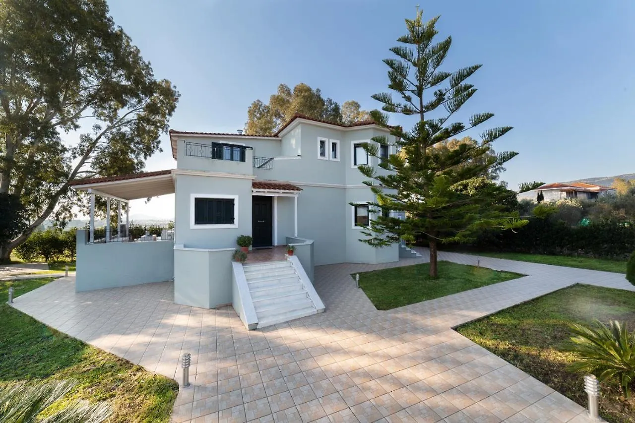 Villa Louke Lixouri 0*,  Greece